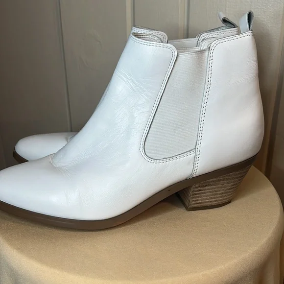 Marc Fisher Jayli Ankle Boot Size 8 - Picture 2 of 12
